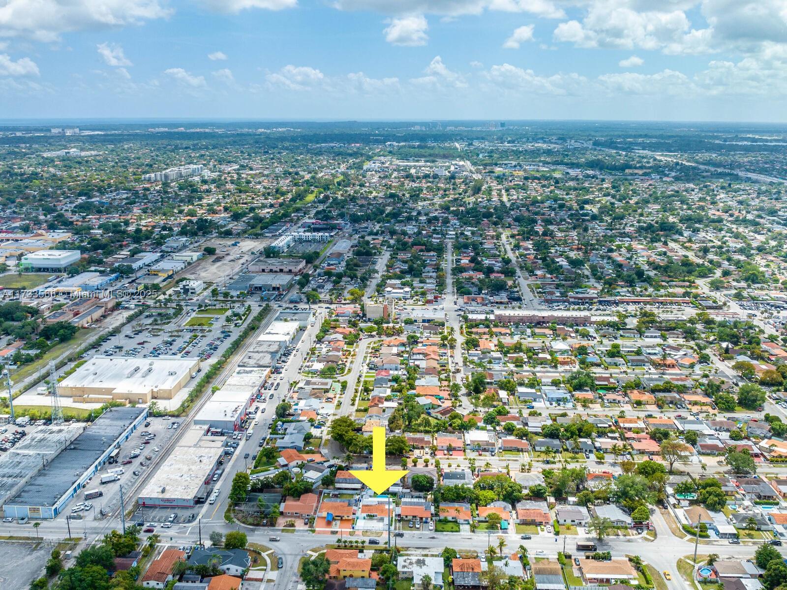 TAMIAMI GARDENS - Residential