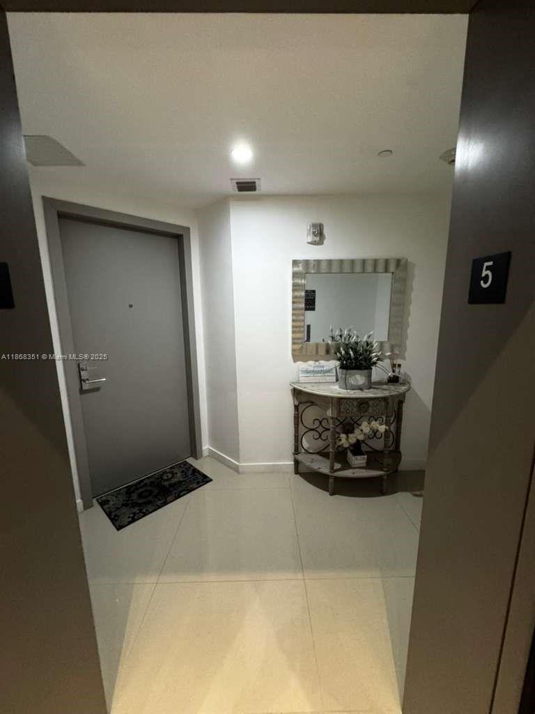 ARIA ON THE BAY CONDO - Residential