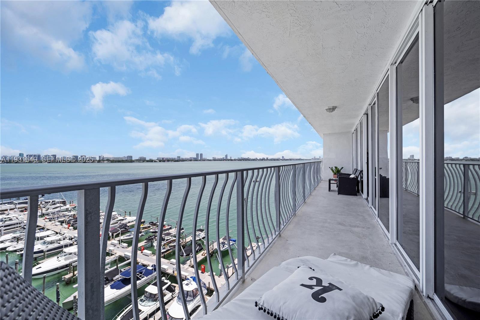 THE GRANDVIEW PALACE COND - Residential