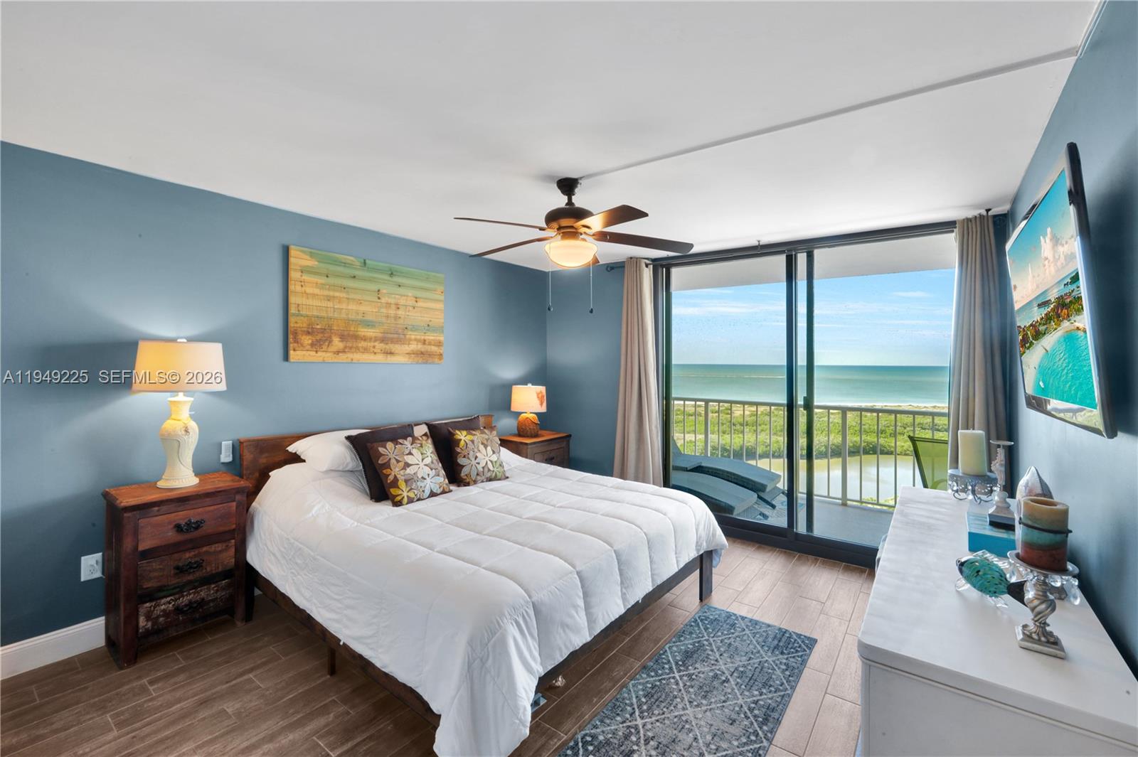 MARCO BEACH - Residential