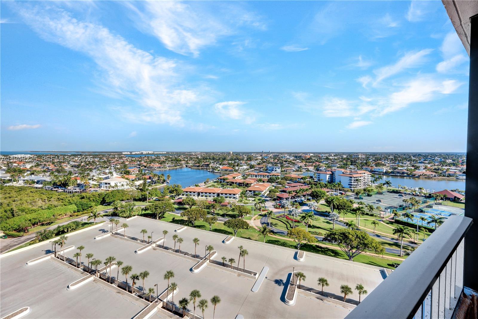 MARCO BEACH - Residential