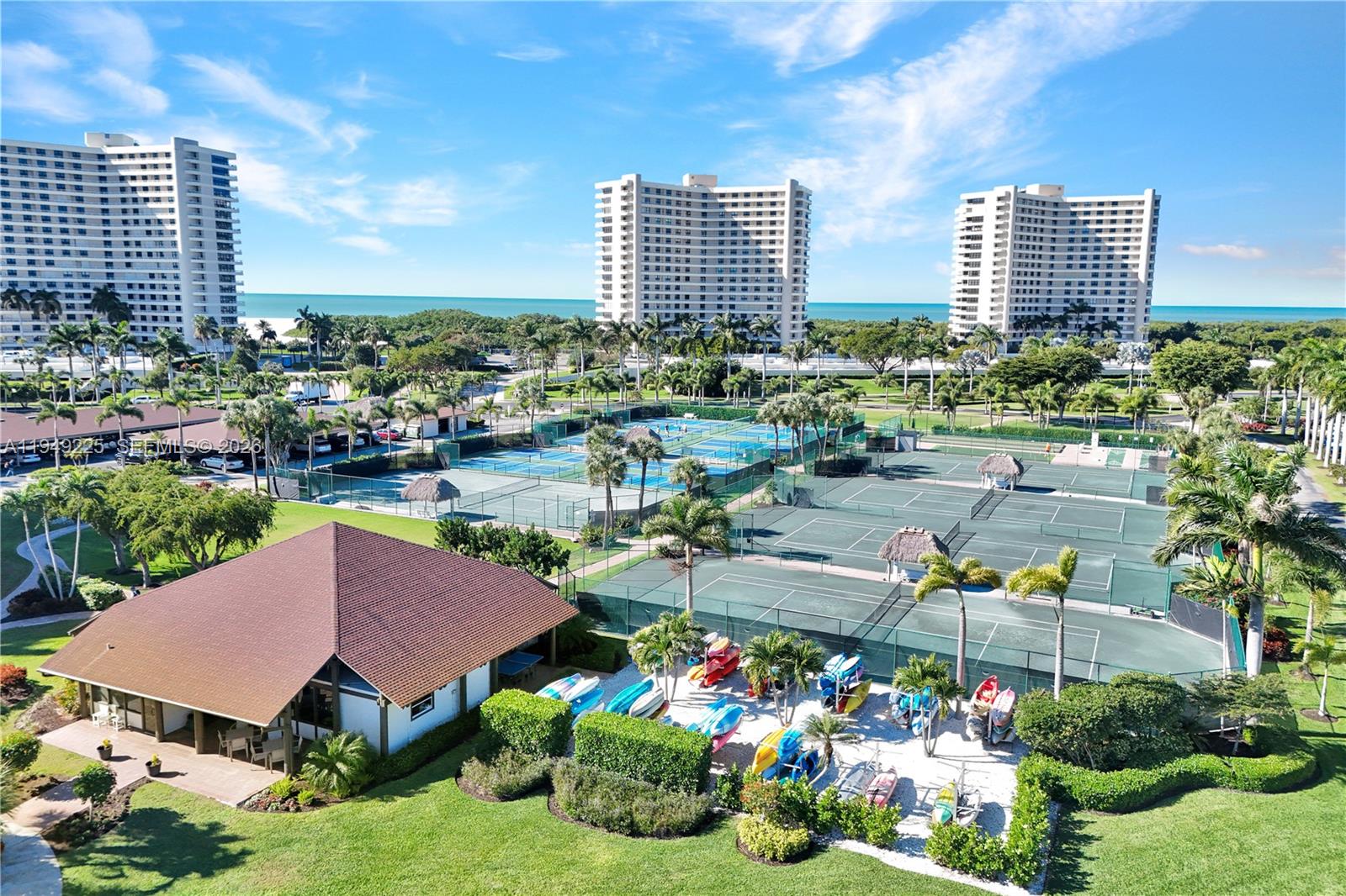 MARCO BEACH - Residential