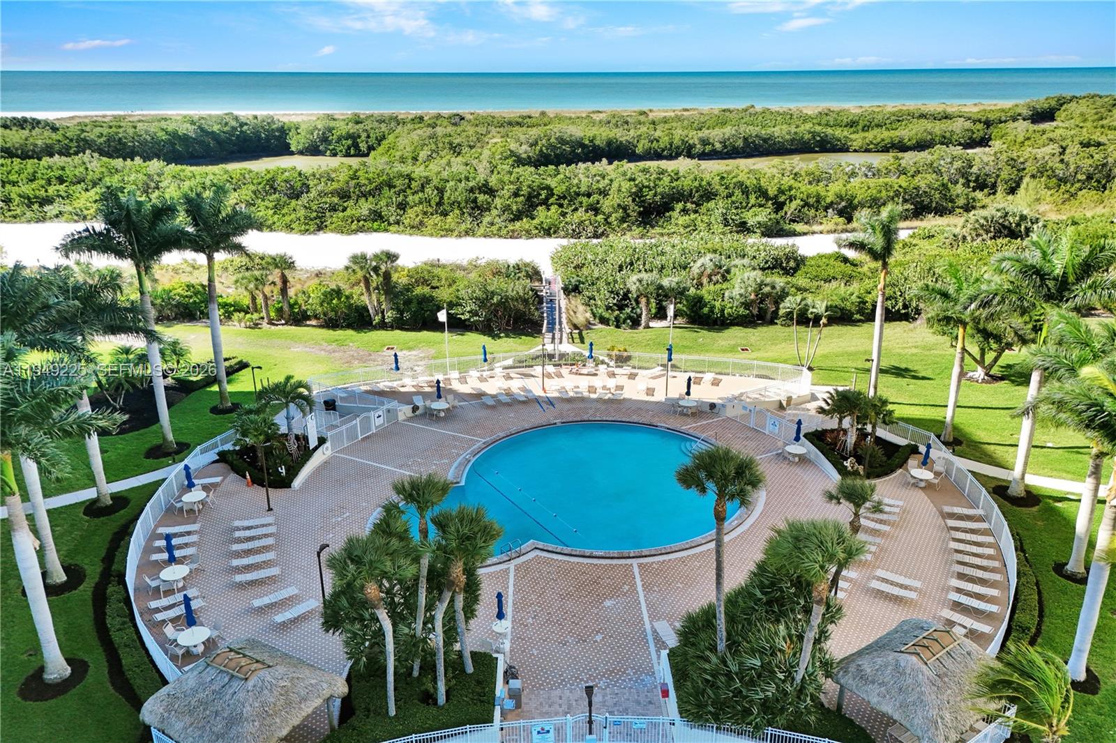 MARCO BEACH - Residential