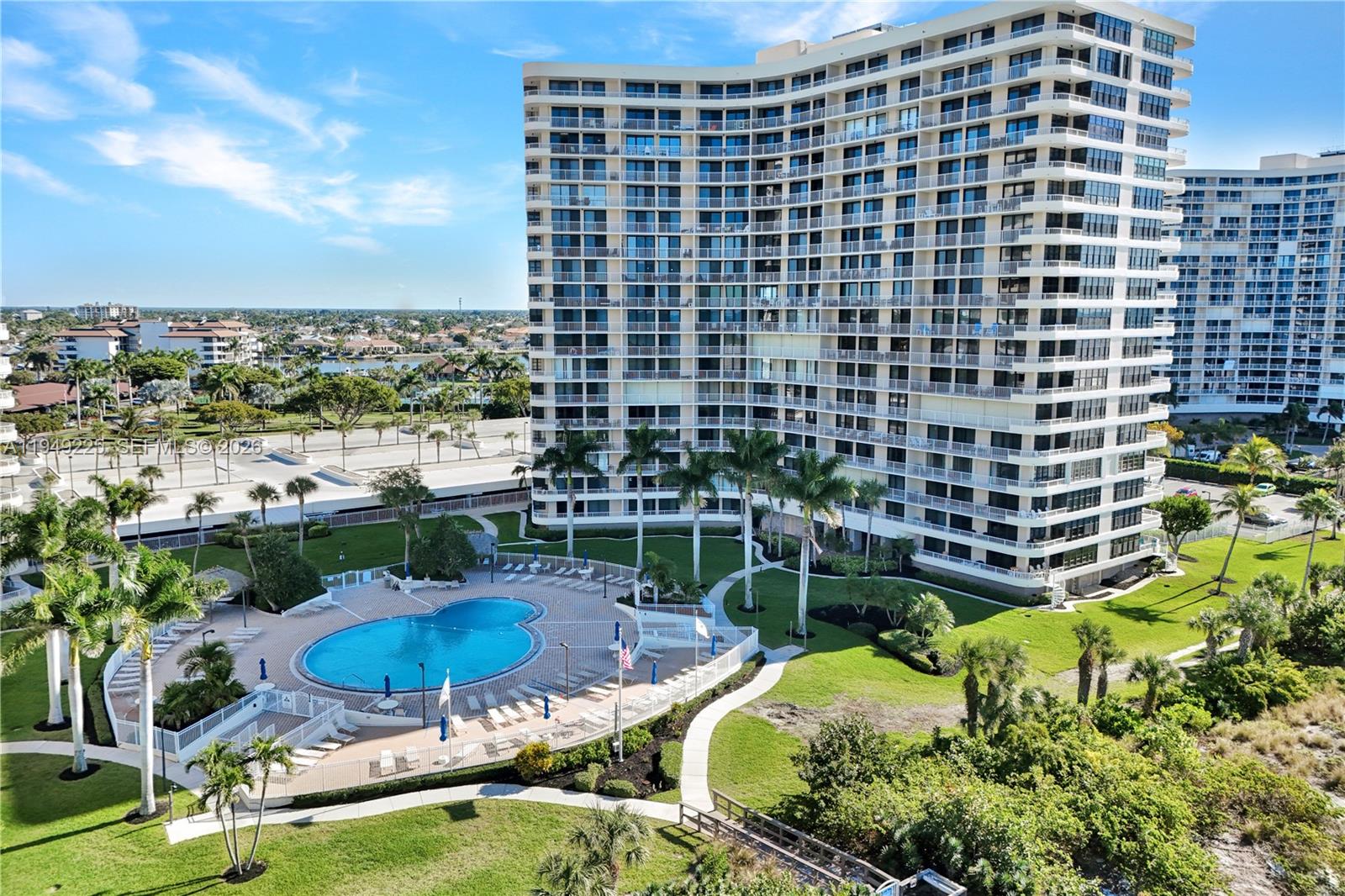 MARCO BEACH - Residential