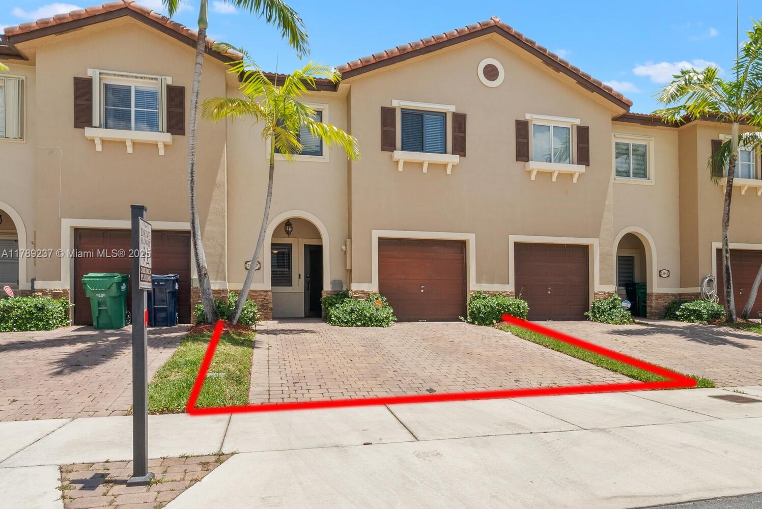 LAKES BY THE BAY JAY - Residential
