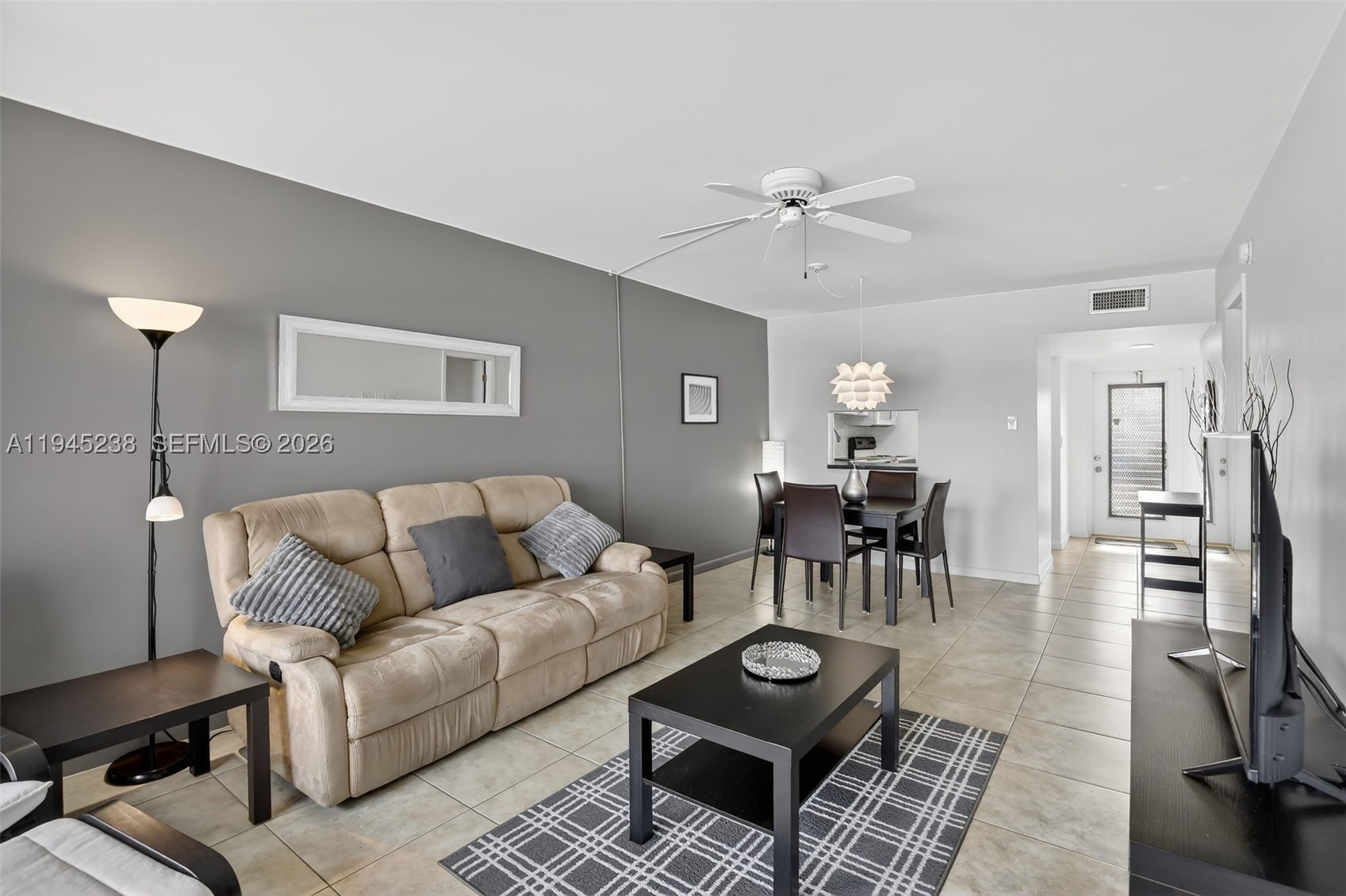 ORIOLE GOLF & TENNIS CLUB - Residential