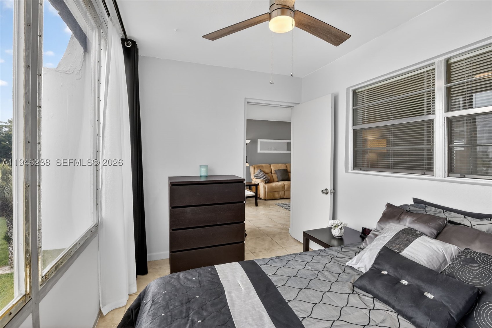 ORIOLE GOLF & TENNIS CLUB - Residential