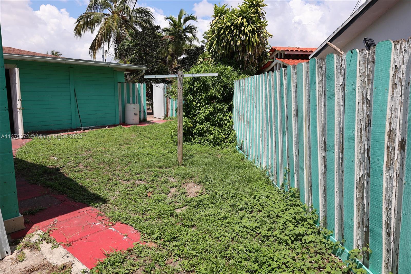 LINDEN GARDENS - Residential