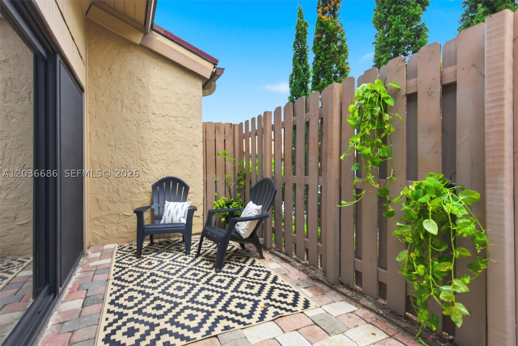 ARROWHEAD GOLF AND TENNIS - Residential