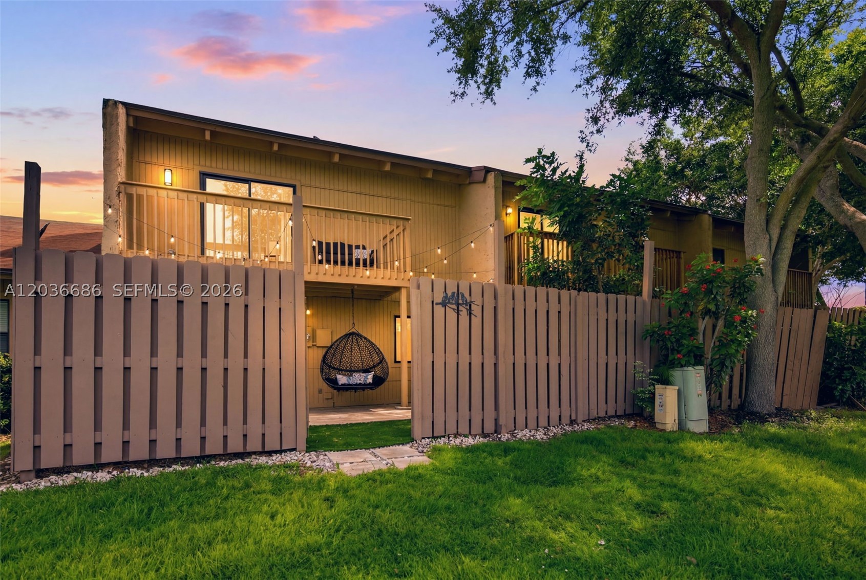 ARROWHEAD GOLF AND TENNIS - Residential