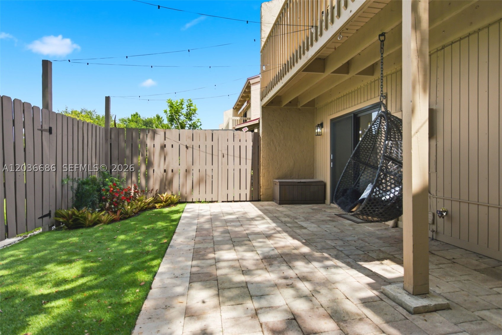 ARROWHEAD GOLF AND TENNIS - Residential