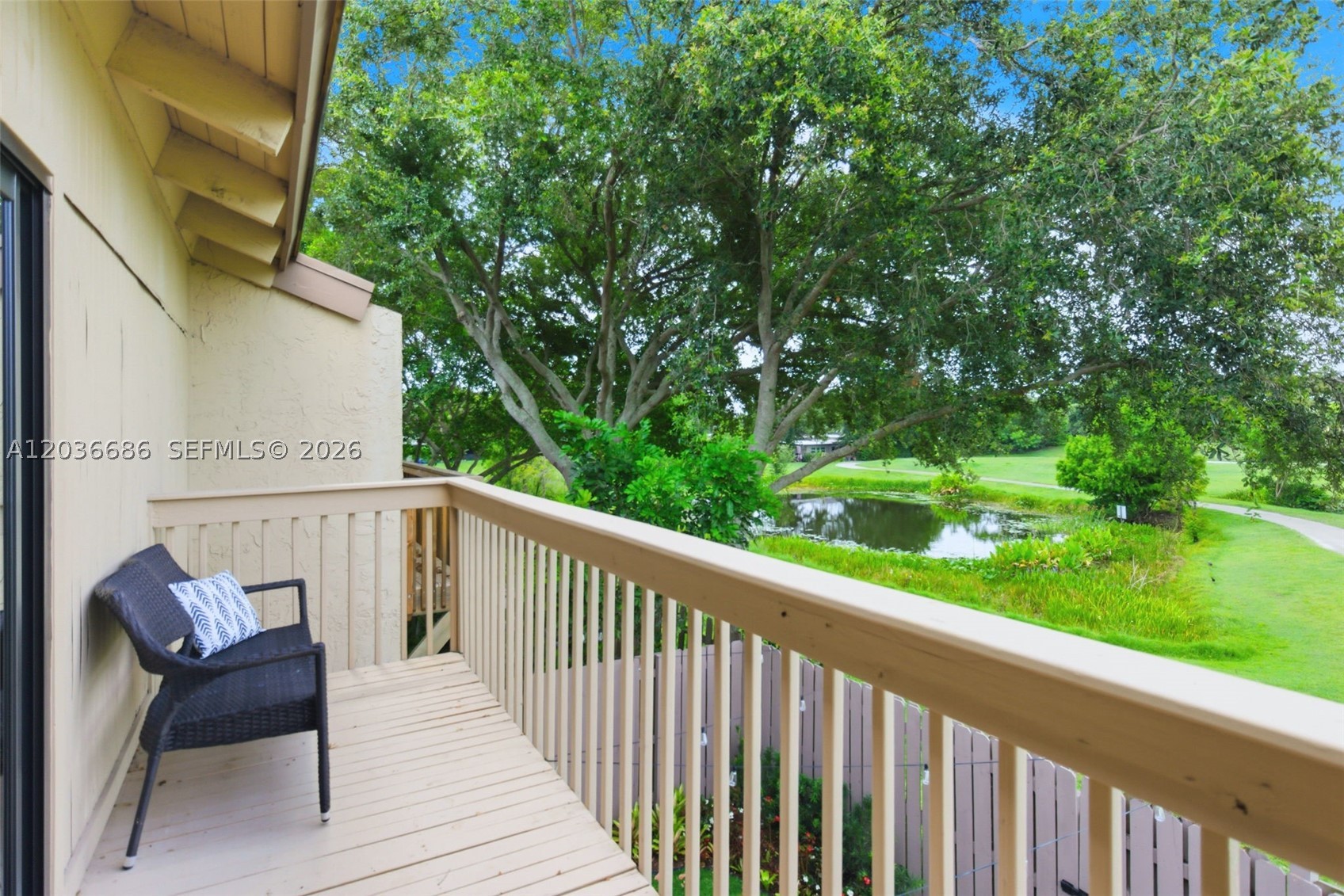 ARROWHEAD GOLF AND TENNIS - Residential