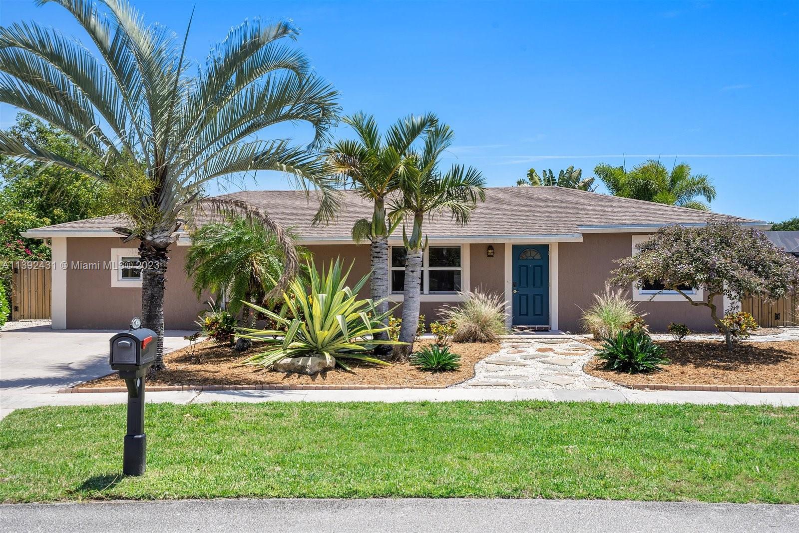 AMERICAN HOMES AT BOCA RA - Residential