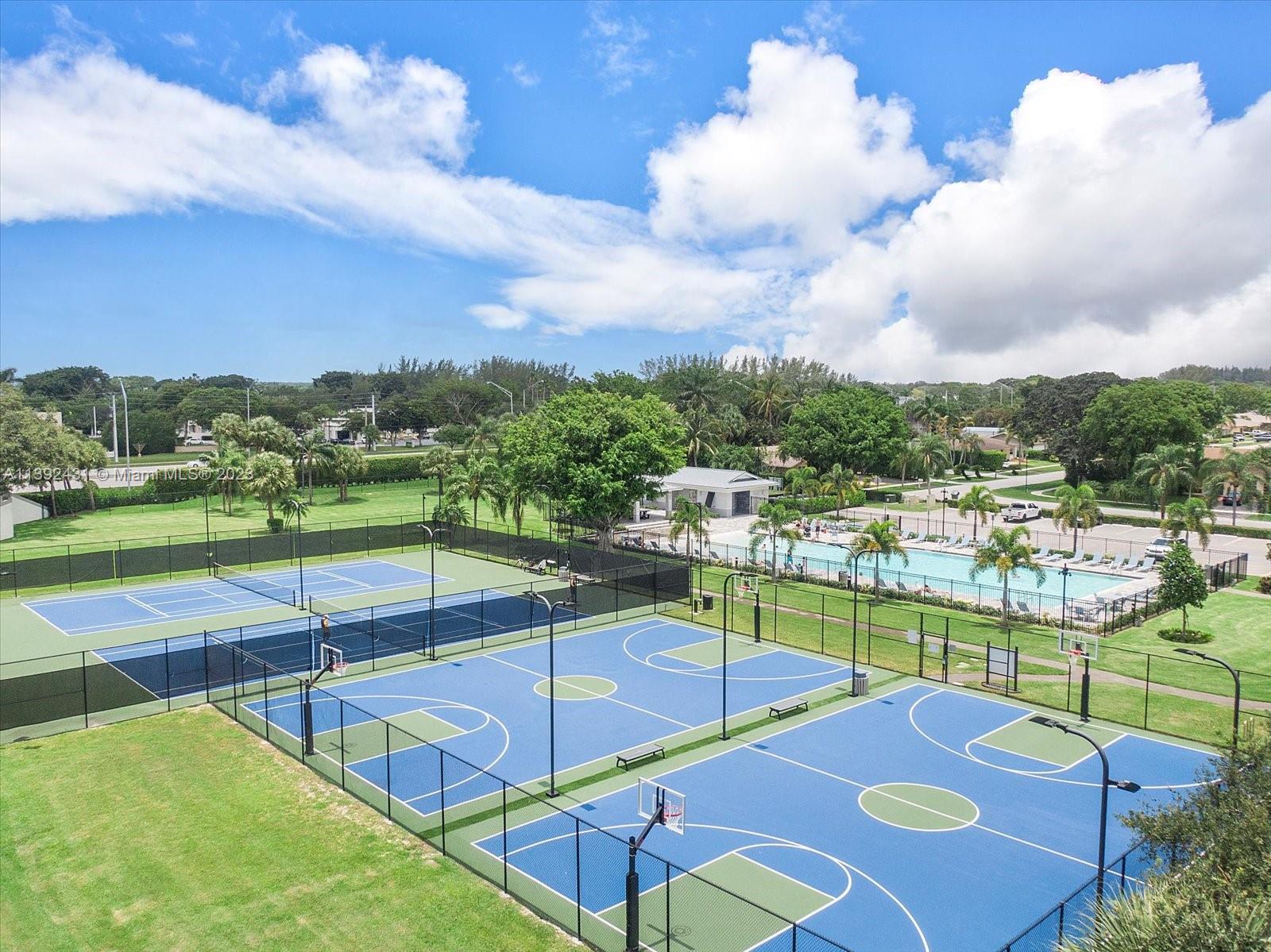AMERICAN HOMES AT BOCA RA - Residential