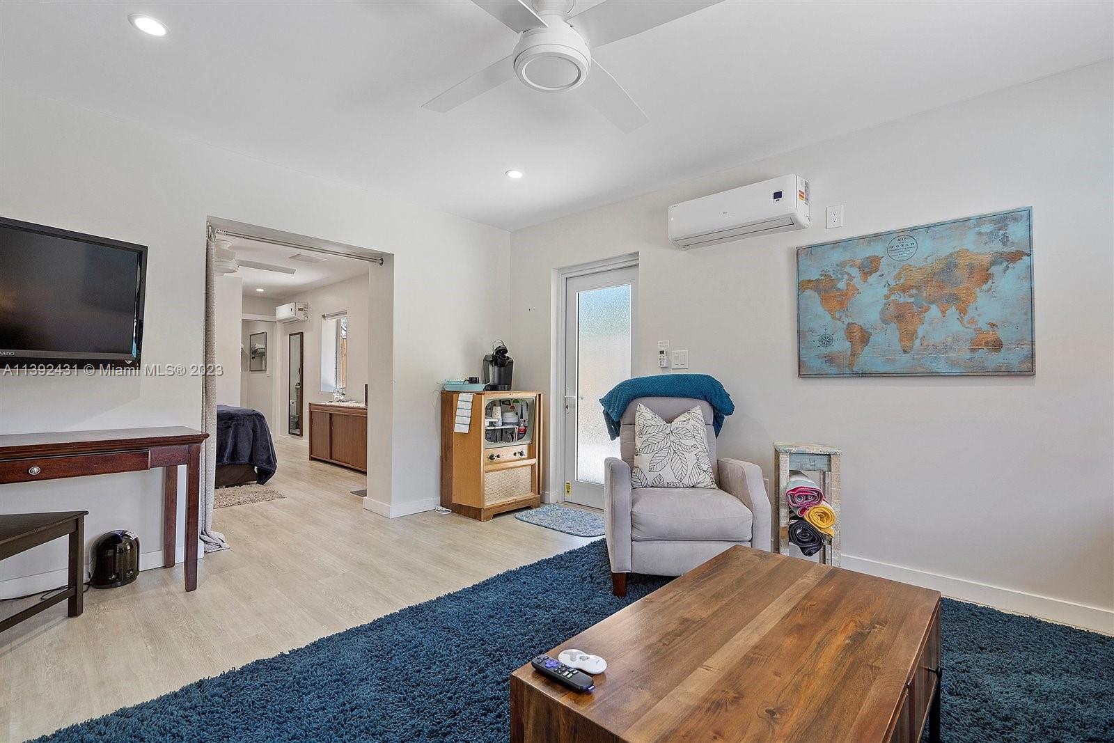 AMERICAN HOMES AT BOCA RA - Residential