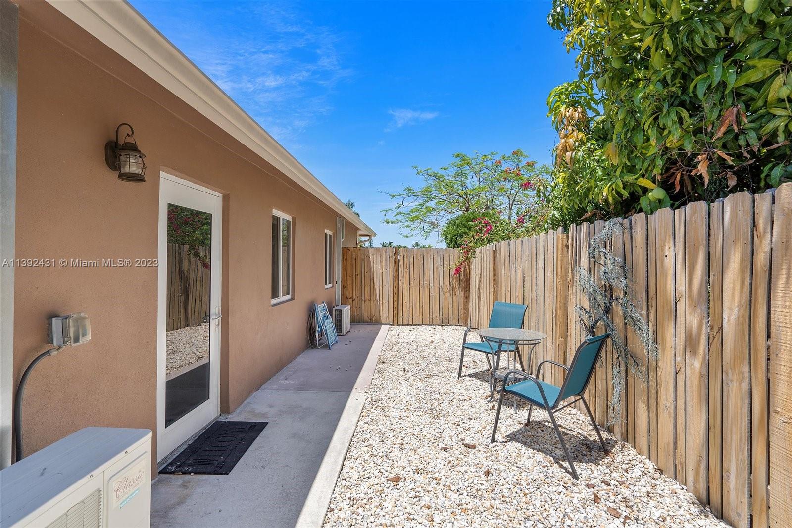 AMERICAN HOMES AT BOCA RA - Residential