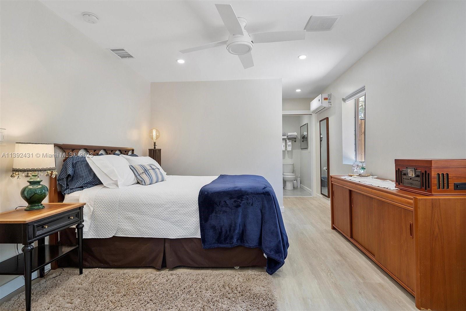 AMERICAN HOMES AT BOCA RA - Residential