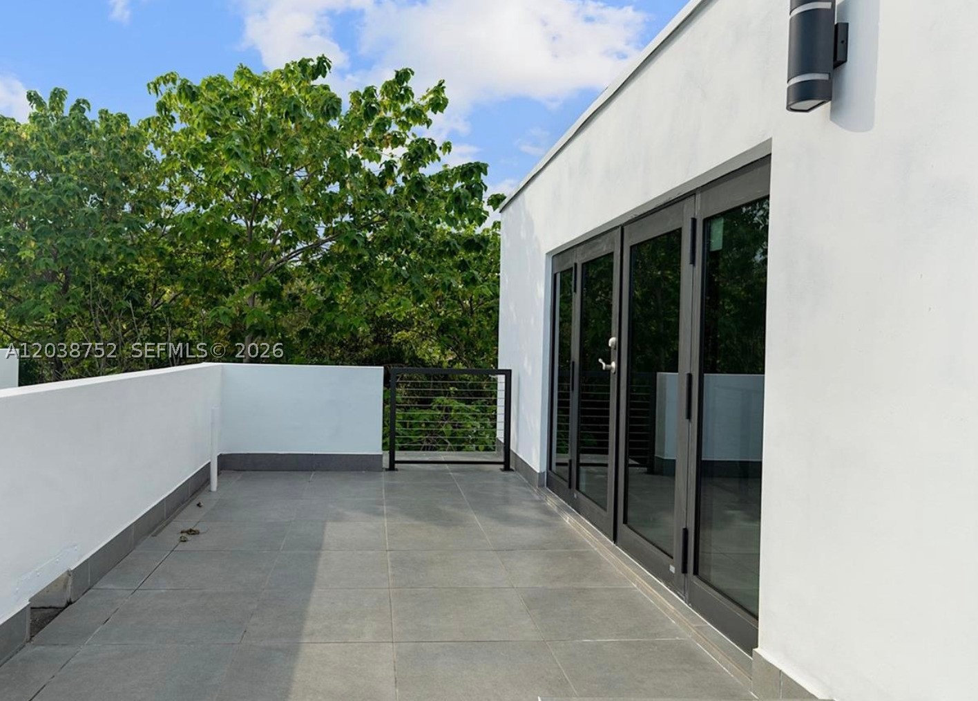 FROW HOMESTEAD - Residential Lease