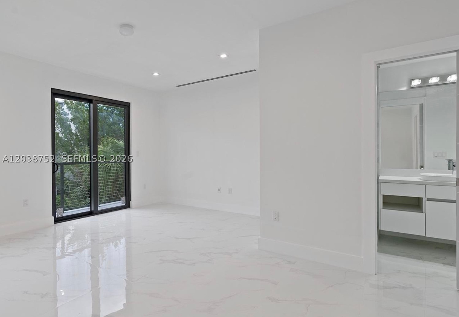 FROW HOMESTEAD - Residential Lease