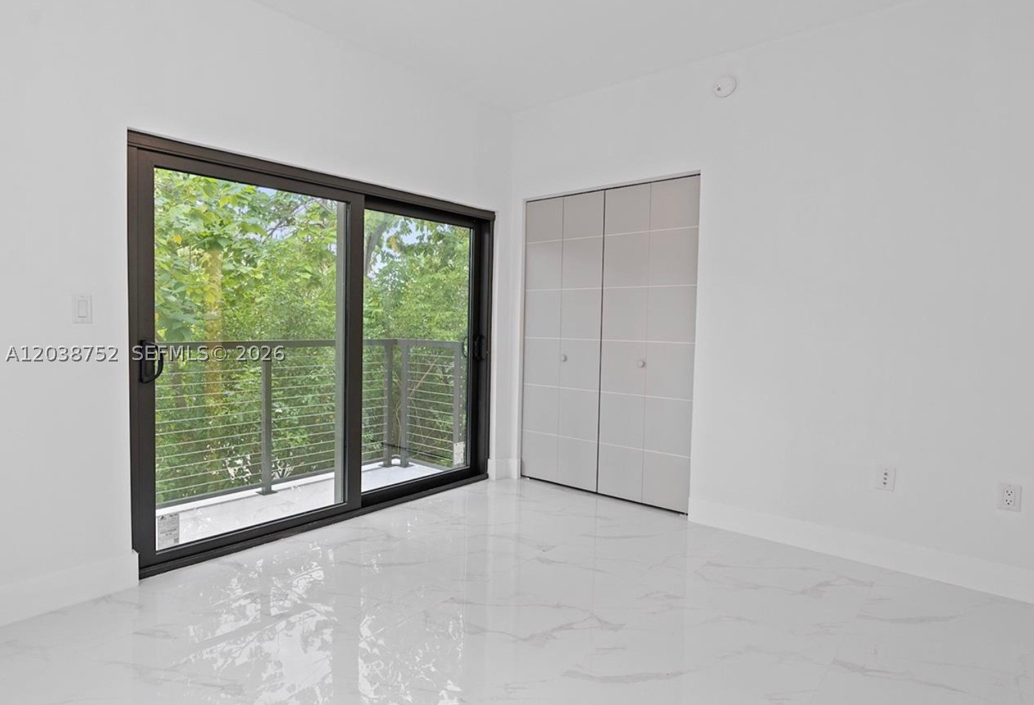 FROW HOMESTEAD - Residential Lease