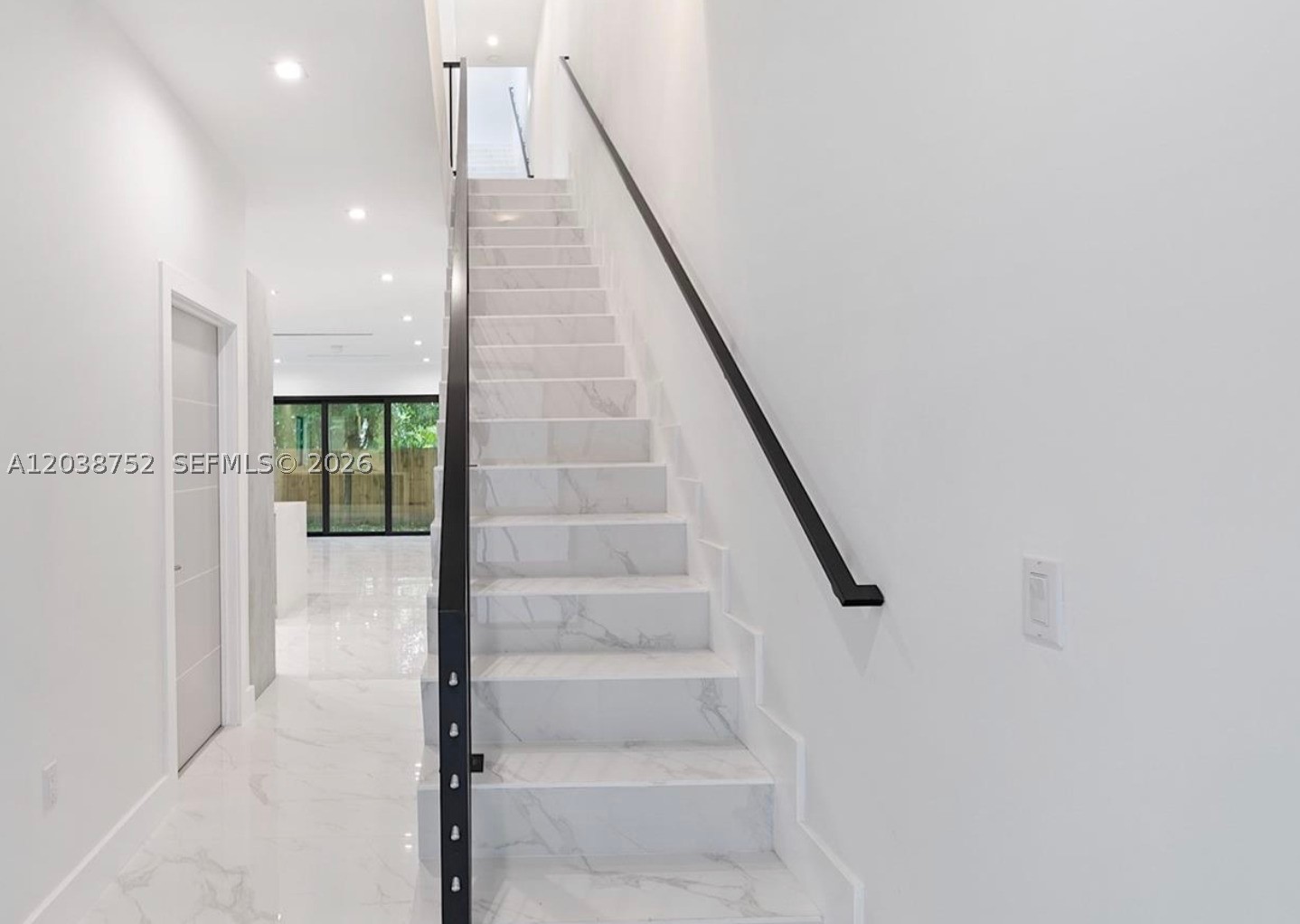 FROW HOMESTEAD - Residential Lease
