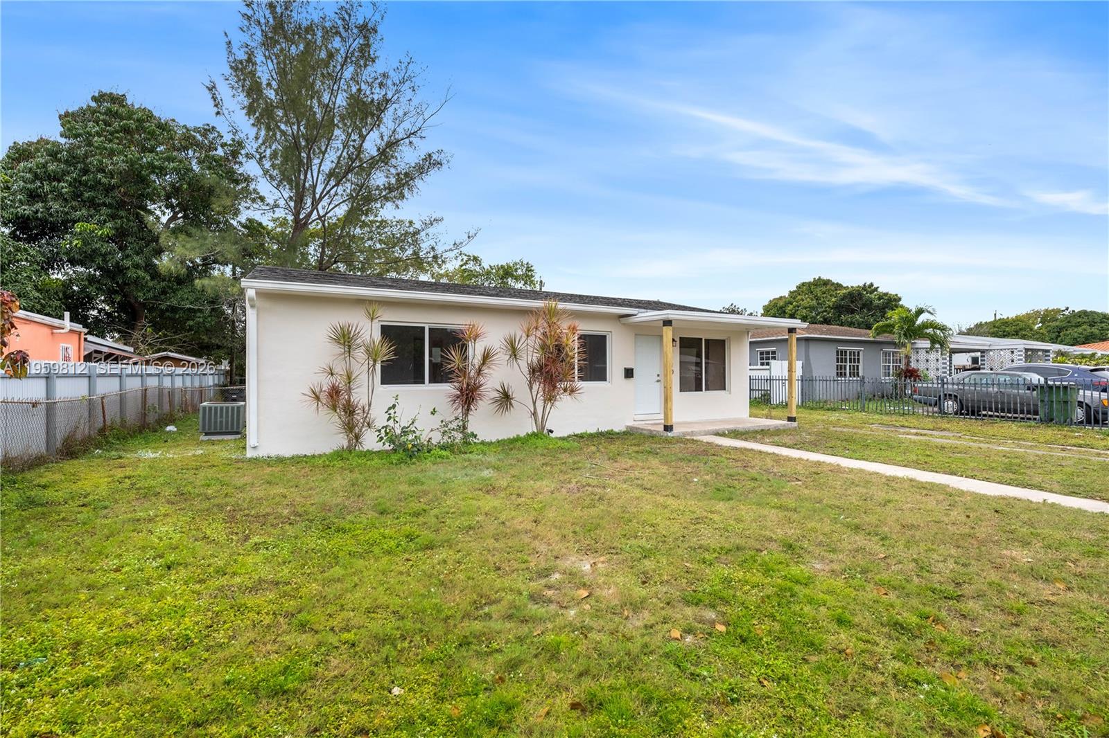 TAYLOR MANOR - Residential