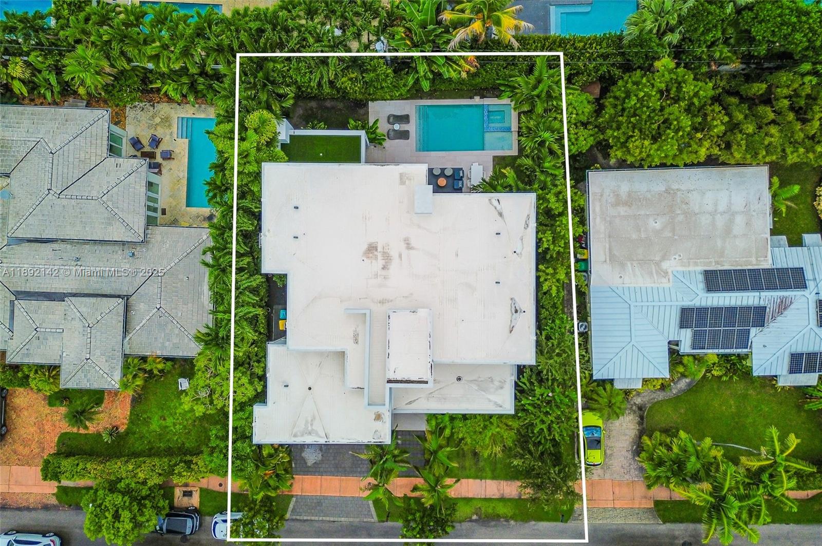 TROPICAL ISLE HOMES SUB 1 - Residential