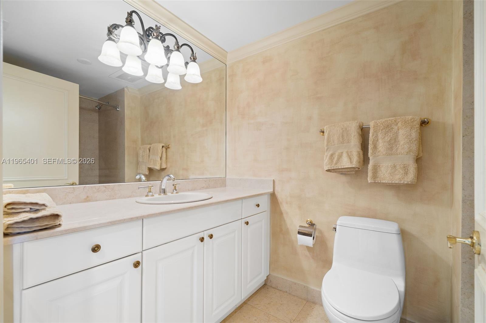 THE PENINSULA CONDO - Residential
