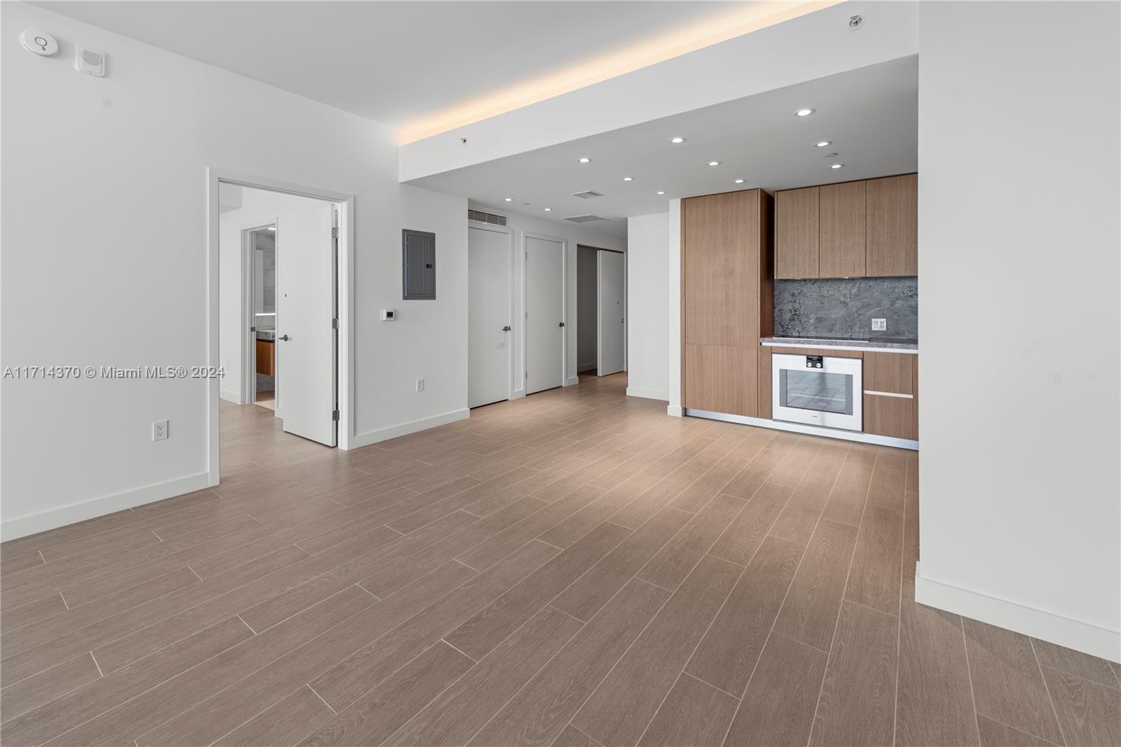 AQUARIUM SITE AMD - Residential