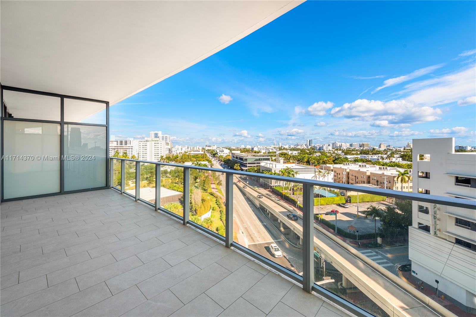 AQUARIUM SITE AMD - Residential