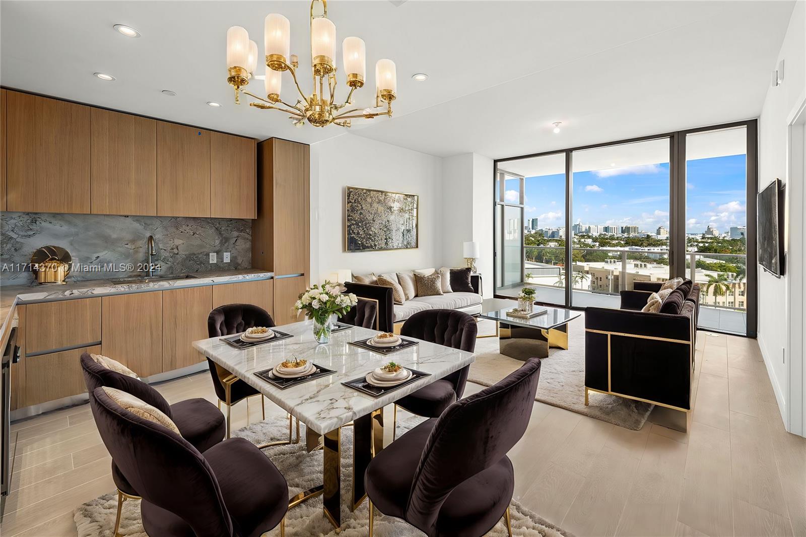 AQUARIUM SITE AMD - Residential