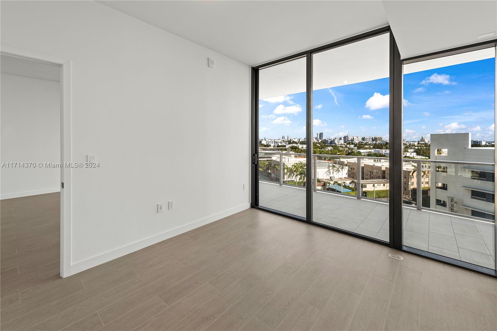 AQUARIUM SITE AMD - Residential