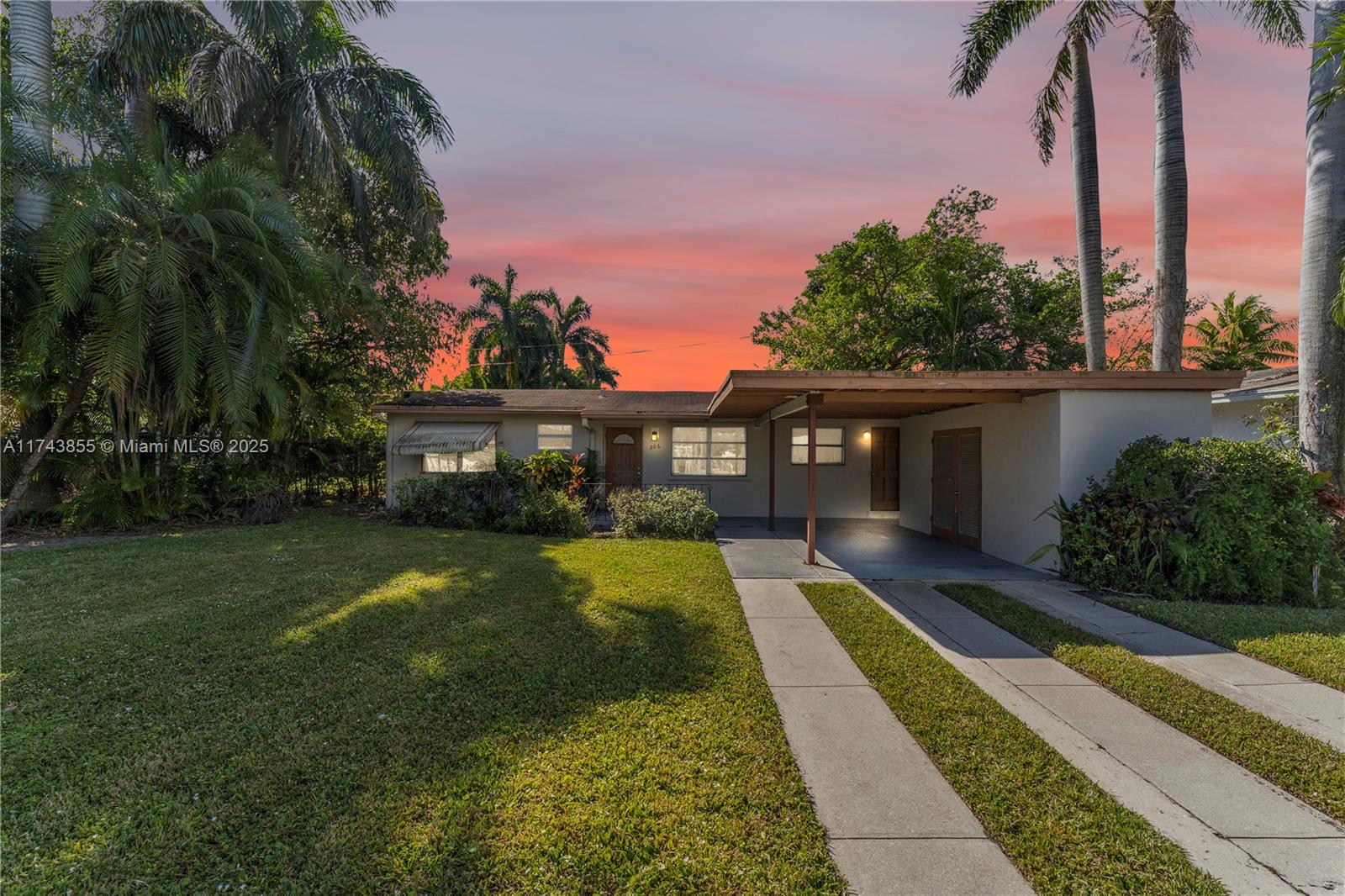 POINCIANA PK AMEN PL BLKS - Residential