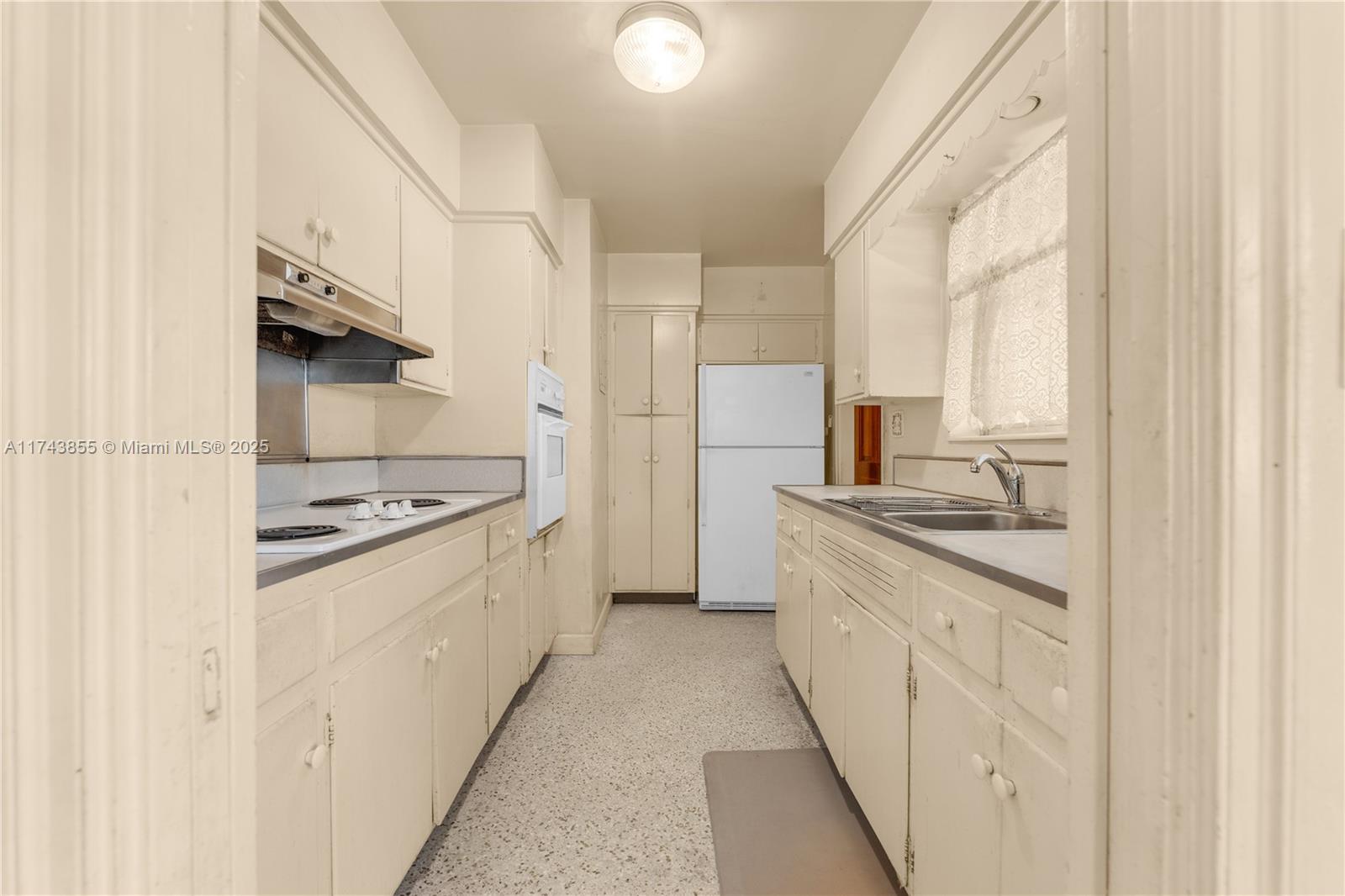 POINCIANA PK AMEN PL BLKS - Residential