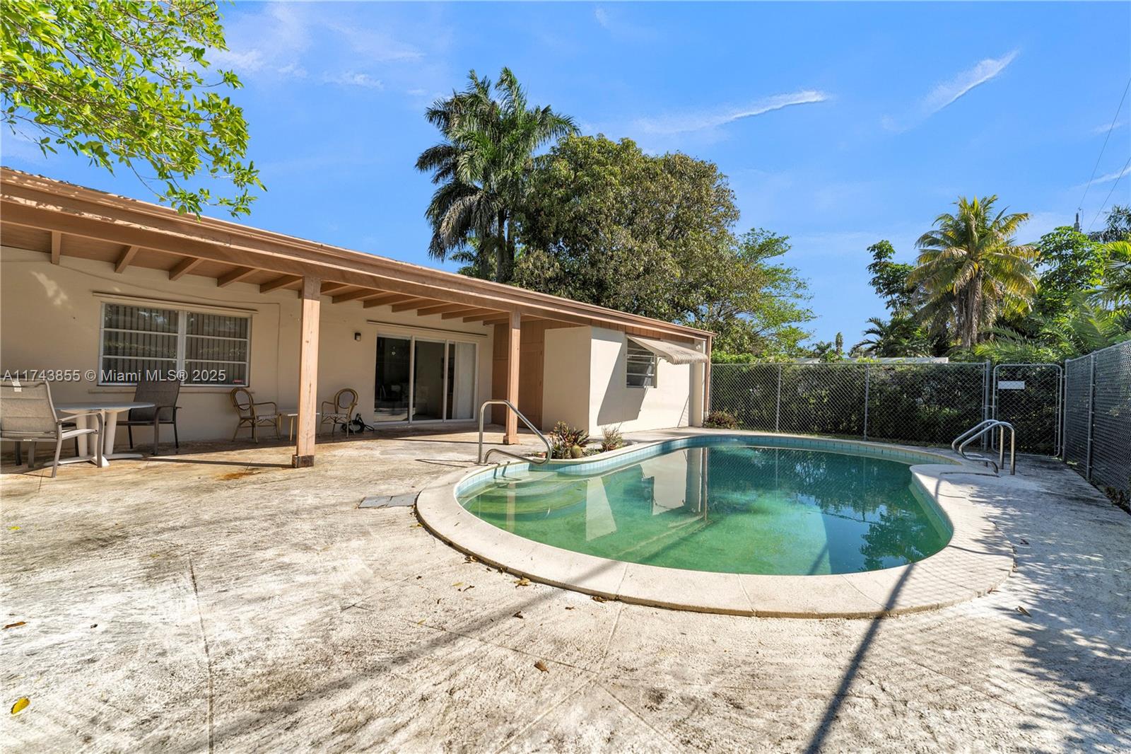 POINCIANA PK AMEN PL BLKS - Residential