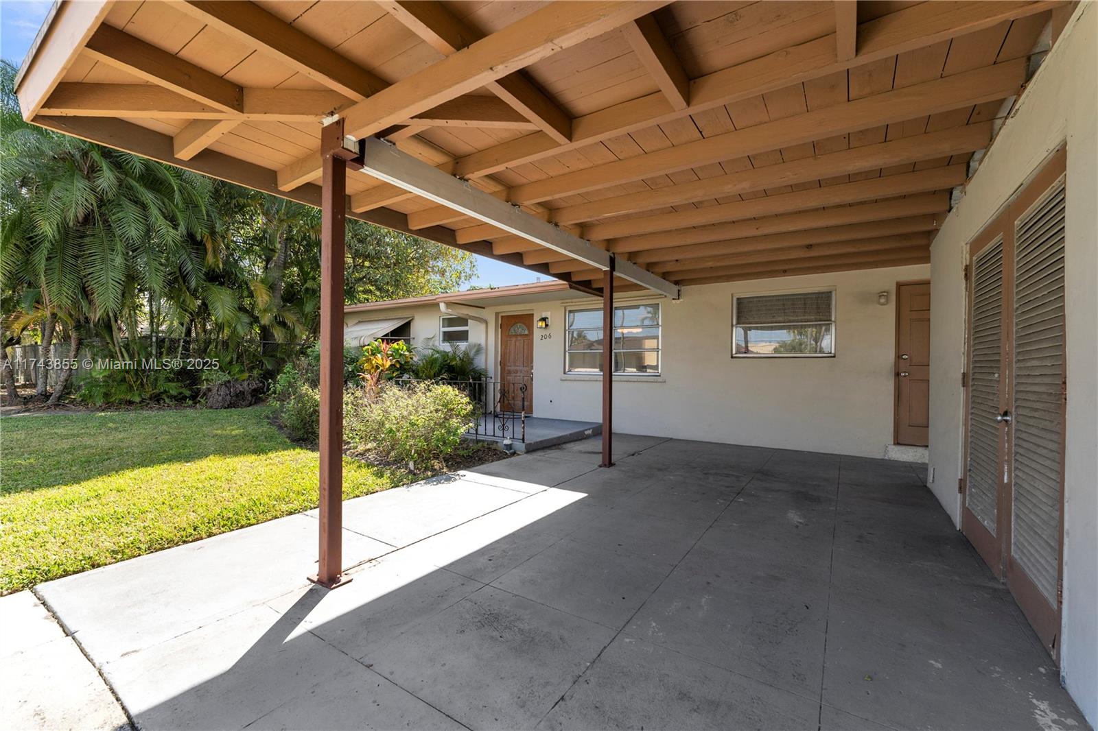 POINCIANA PK AMEN PL BLKS - Residential