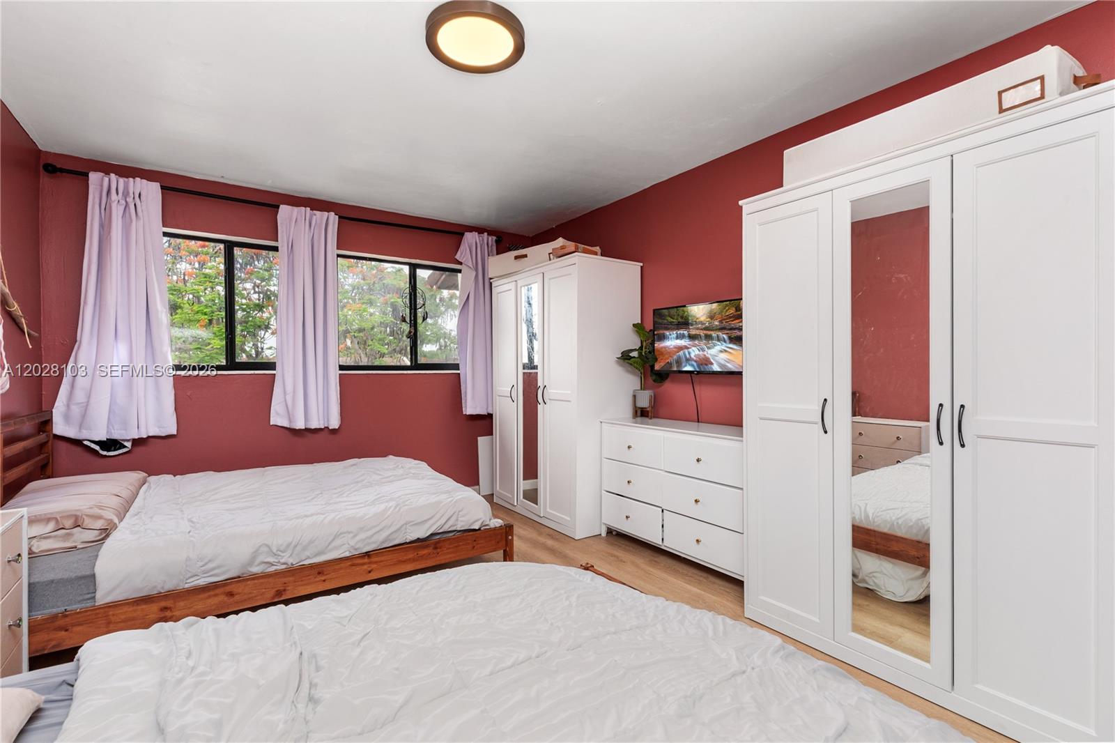 KENDALL WALK - Residential