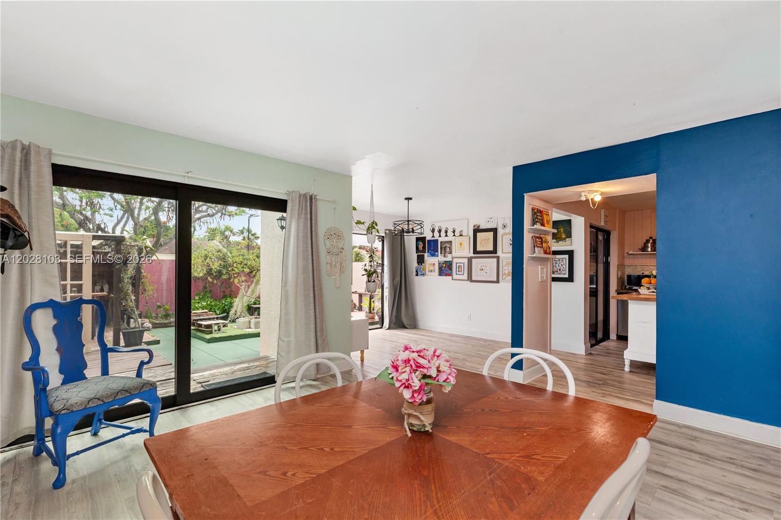 KENDALL WALK - Residential