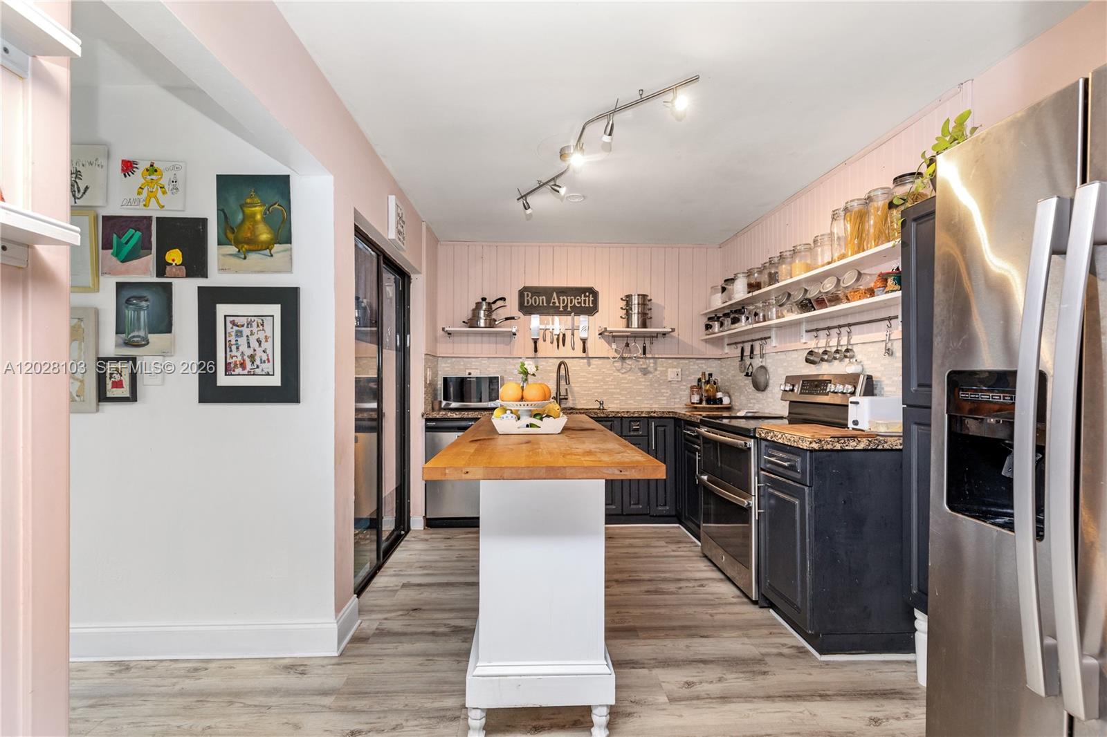 KENDALL WALK - Residential