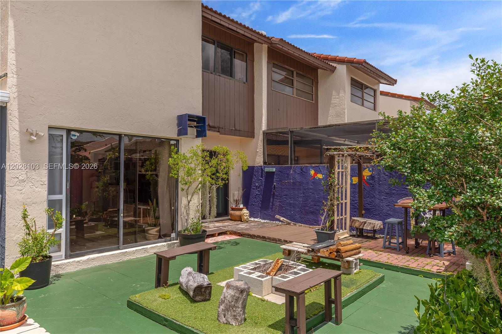 KENDALL WALK - Residential