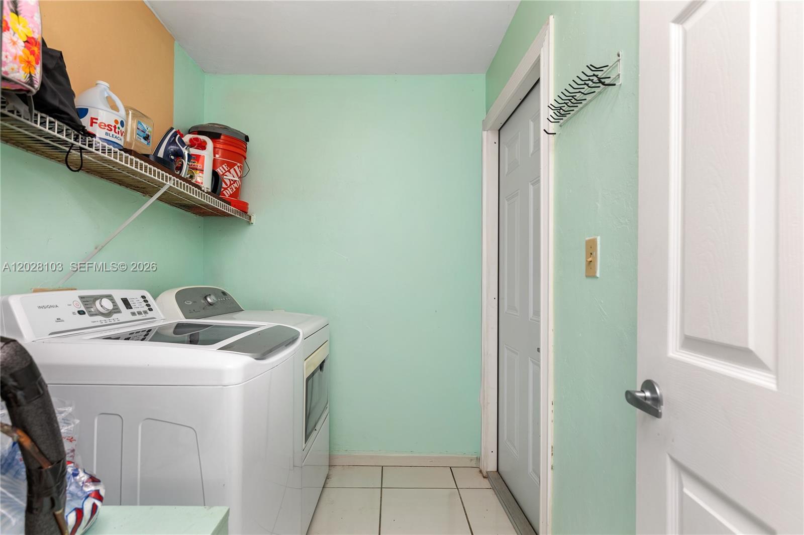 KENDALL WALK - Residential