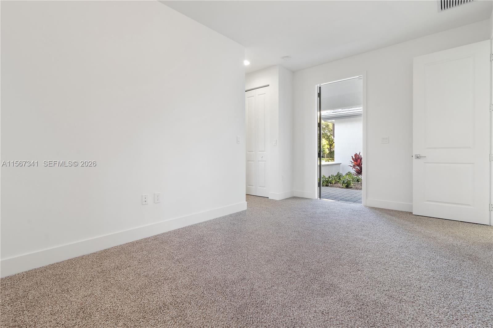 BRISTOL RESERVE - Residential