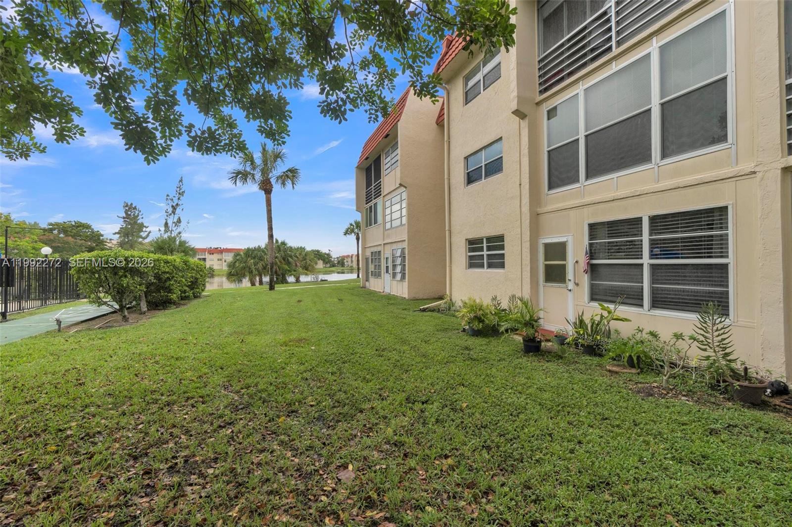 SUNRISE LAKES 9 CONDO - Residential