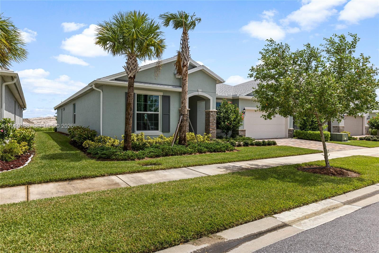 PULTE AT TRADITION PHASE 1 - Residential