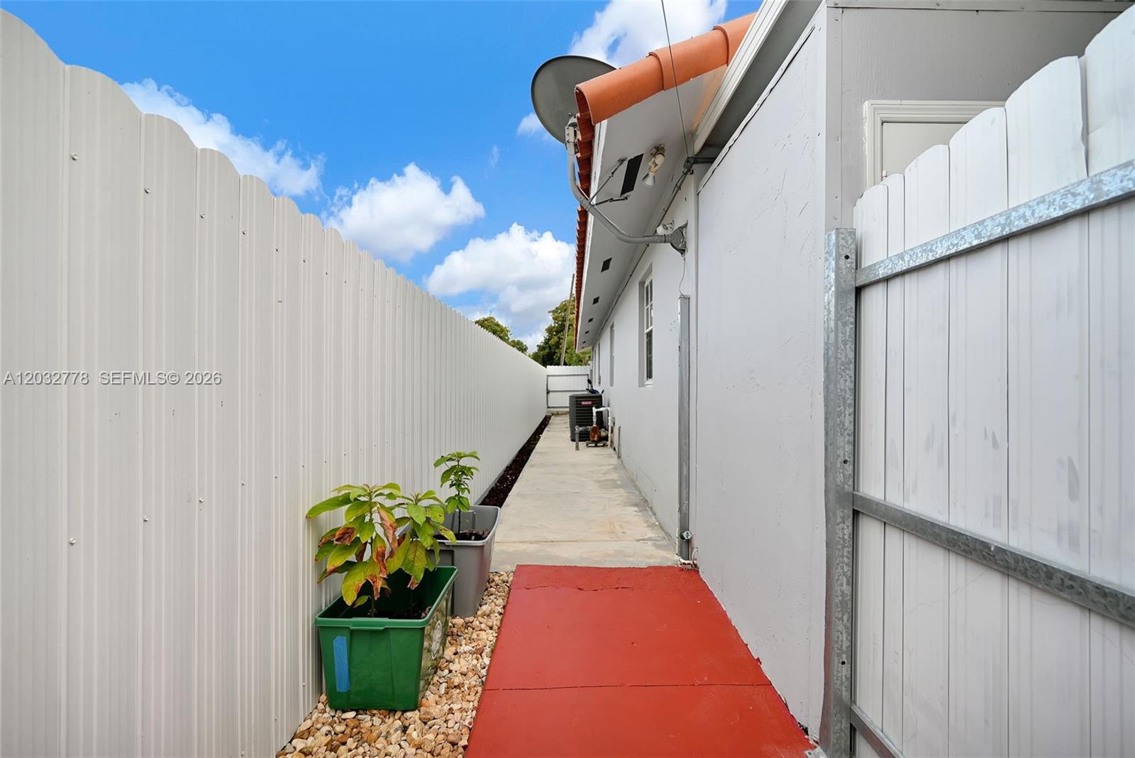 HIALEAH 14TH ADDN - Residential