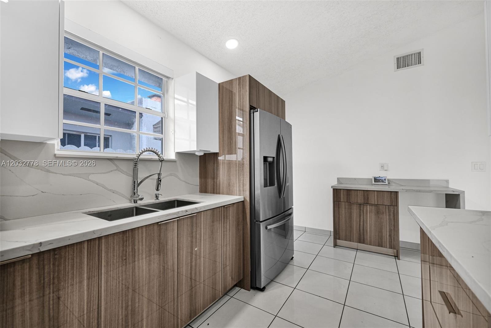 HIALEAH 14TH ADDN - Residential