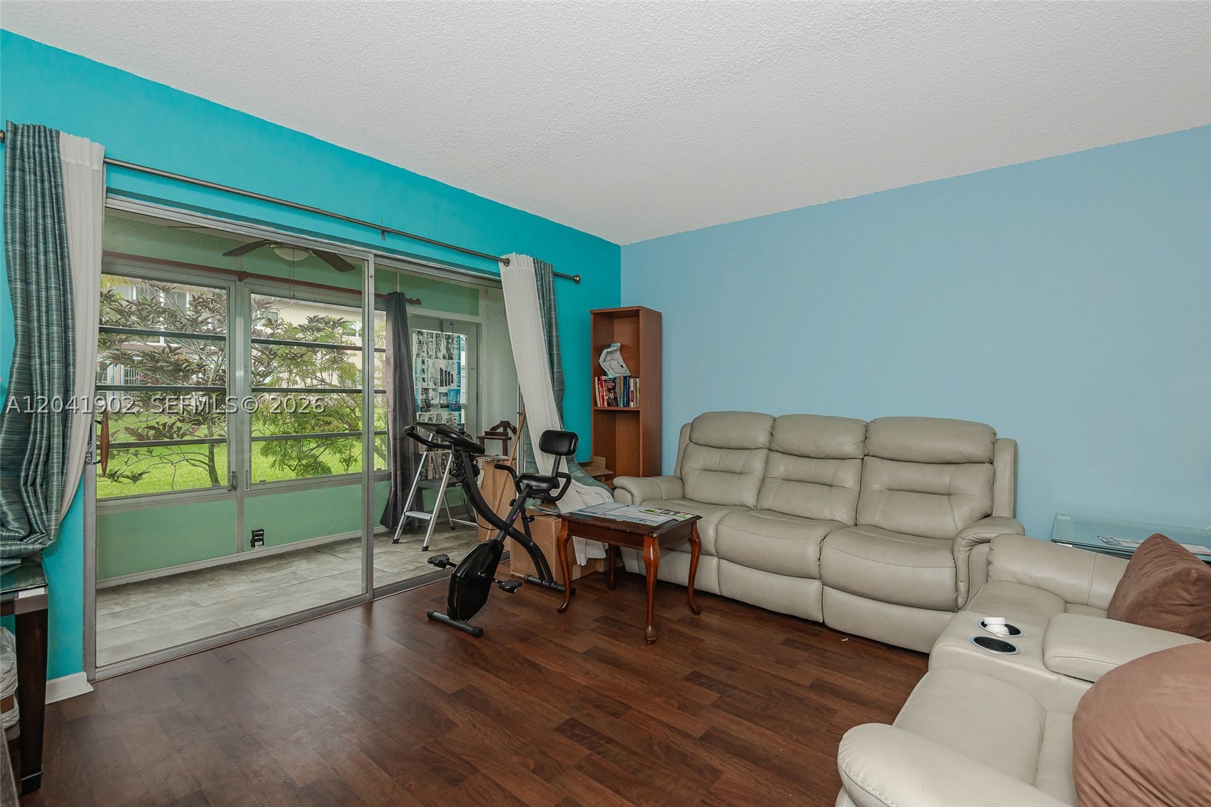 ORIOLE GARDENS 3 CONDO - Residential