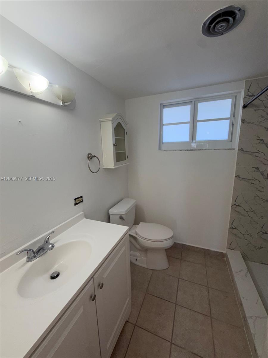 THIRD HORIZONS CONDO - Residential