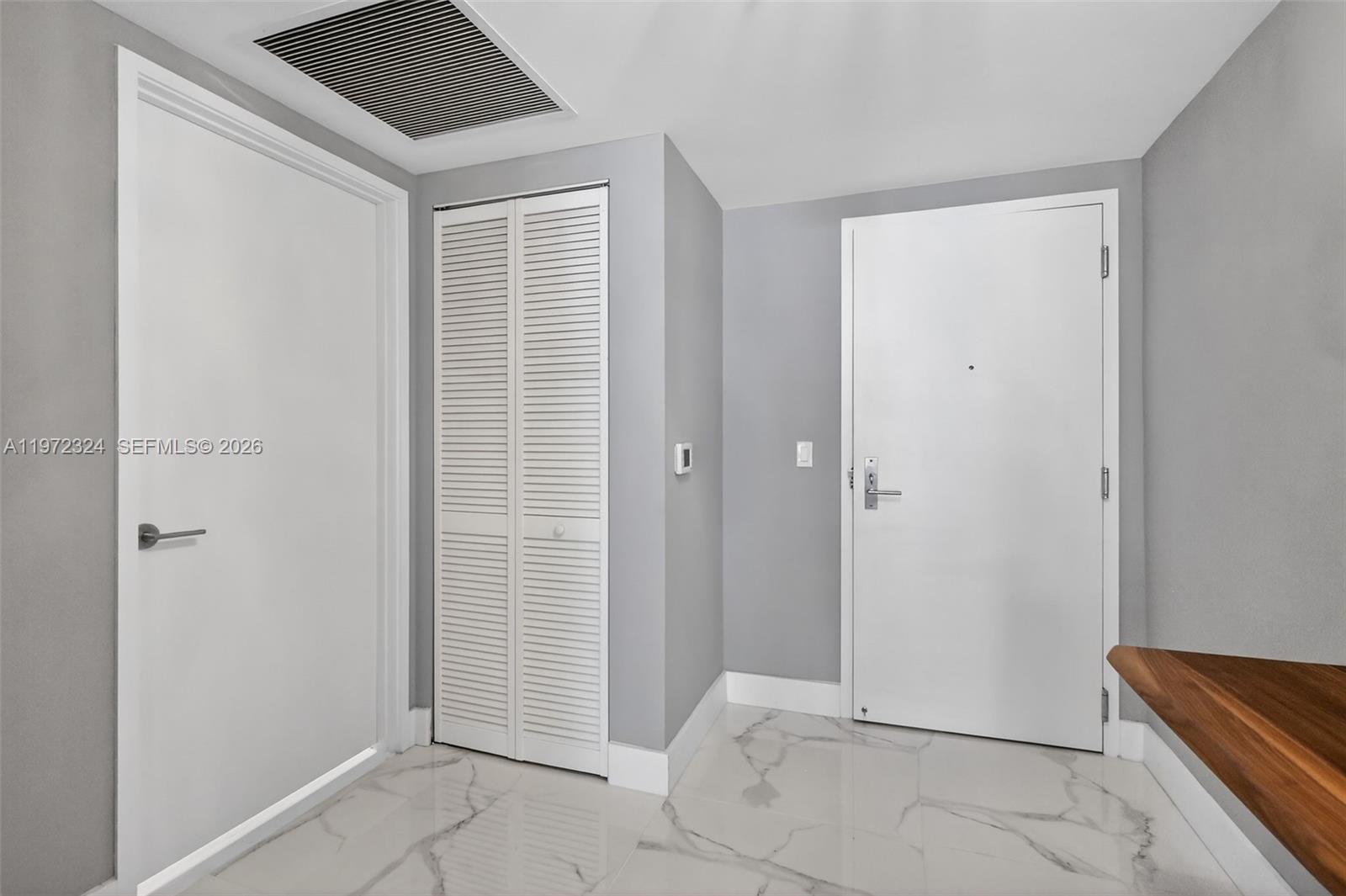 PARQUE TOWERS CONDO - Residential