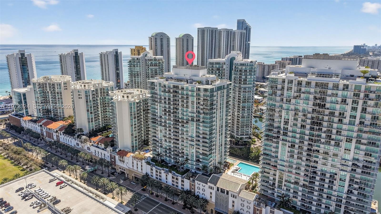 PARQUE TOWERS CONDO - Residential